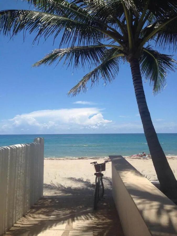 Hemingway Suites At Palm Beach Hotel Island Exterior foto